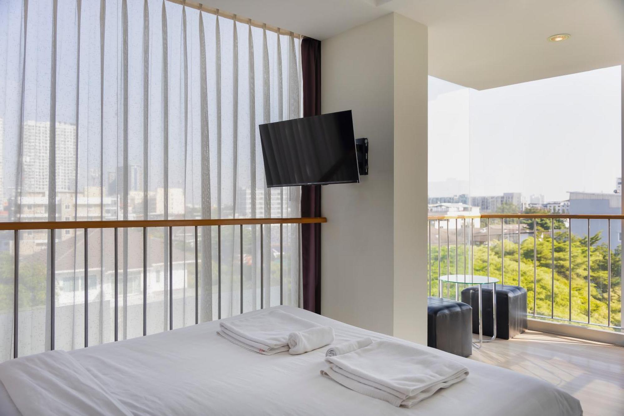 Gp House Express Sukhumvit 81 Hotel Банкок Екстериор снимка
