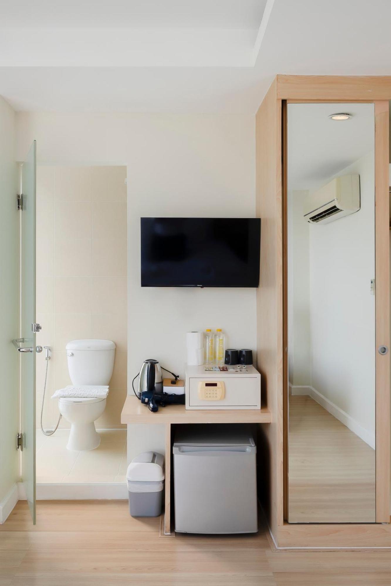 Gp House Express Sukhumvit 81 Hotel Банкок Екстериор снимка