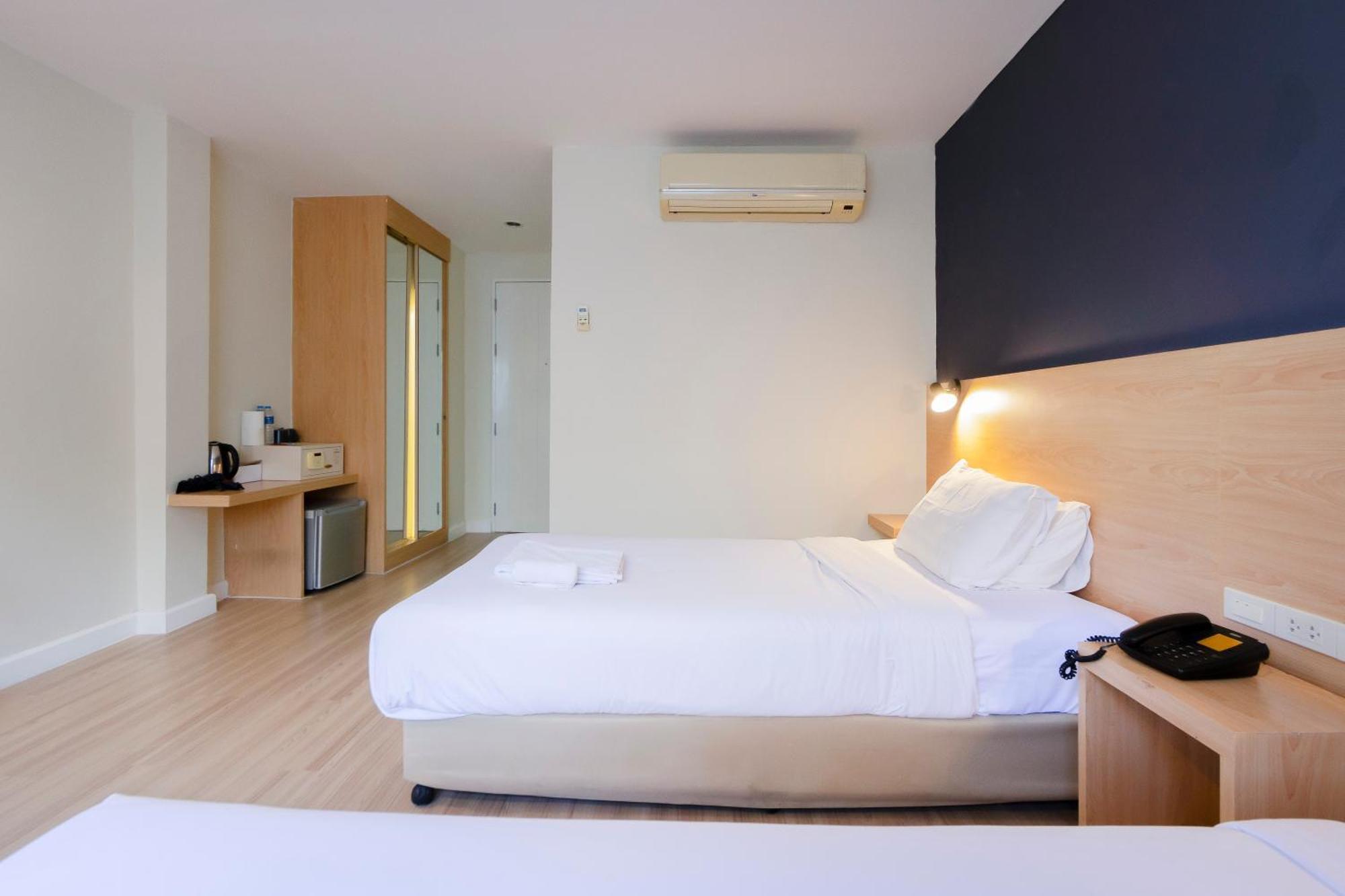 Gp House Express Sukhumvit 81 Hotel Банкок Екстериор снимка