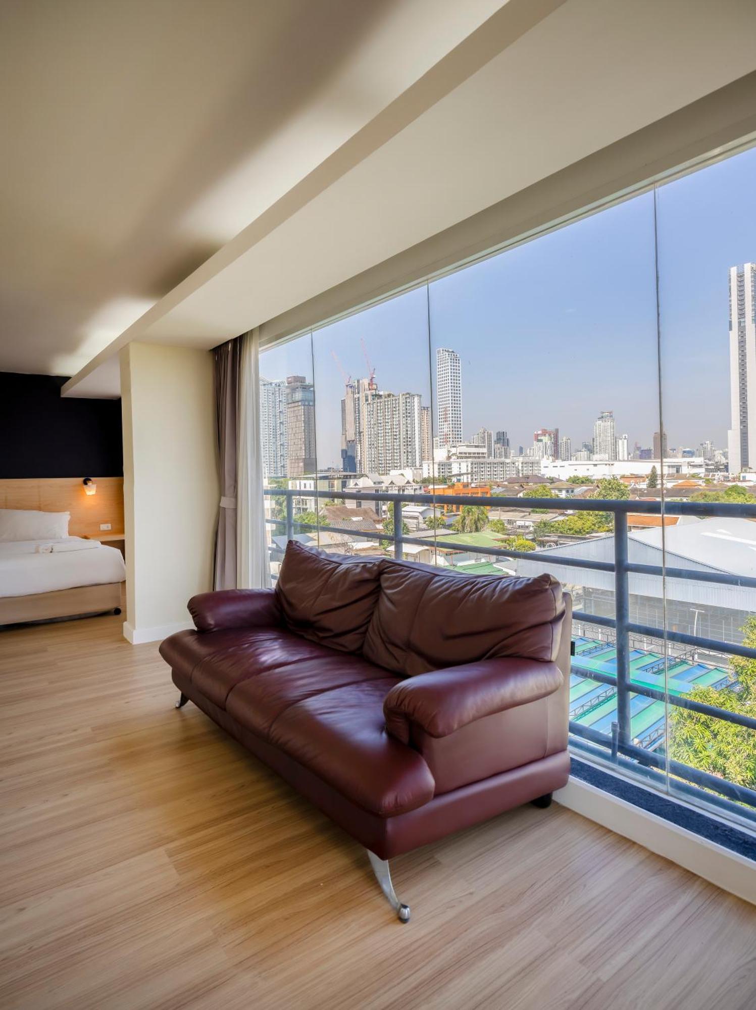 Gp House Express Sukhumvit 81 Hotel Банкок Екстериор снимка
