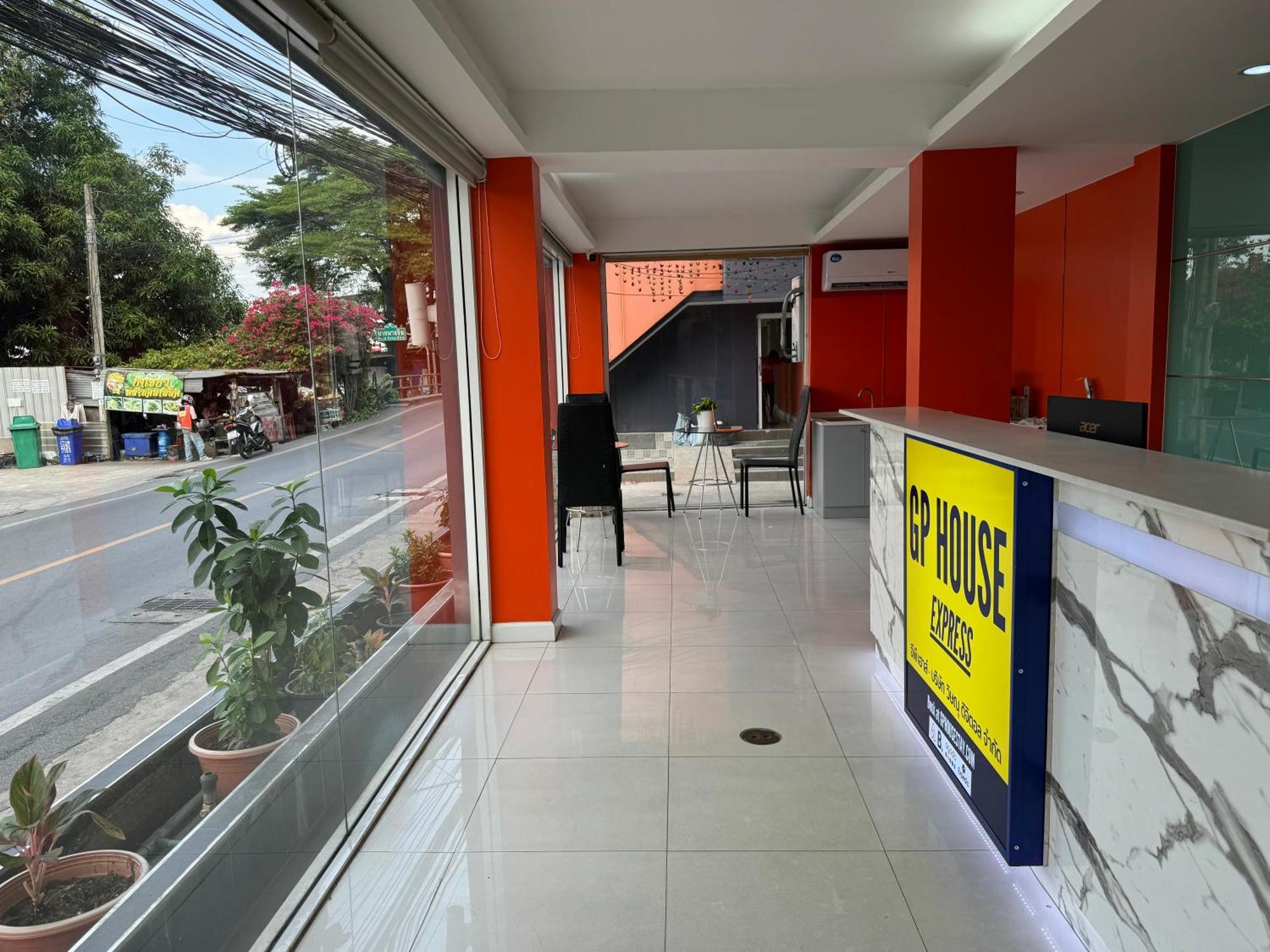 Gp House Express Sukhumvit 81 Hotel Банкок Екстериор снимка