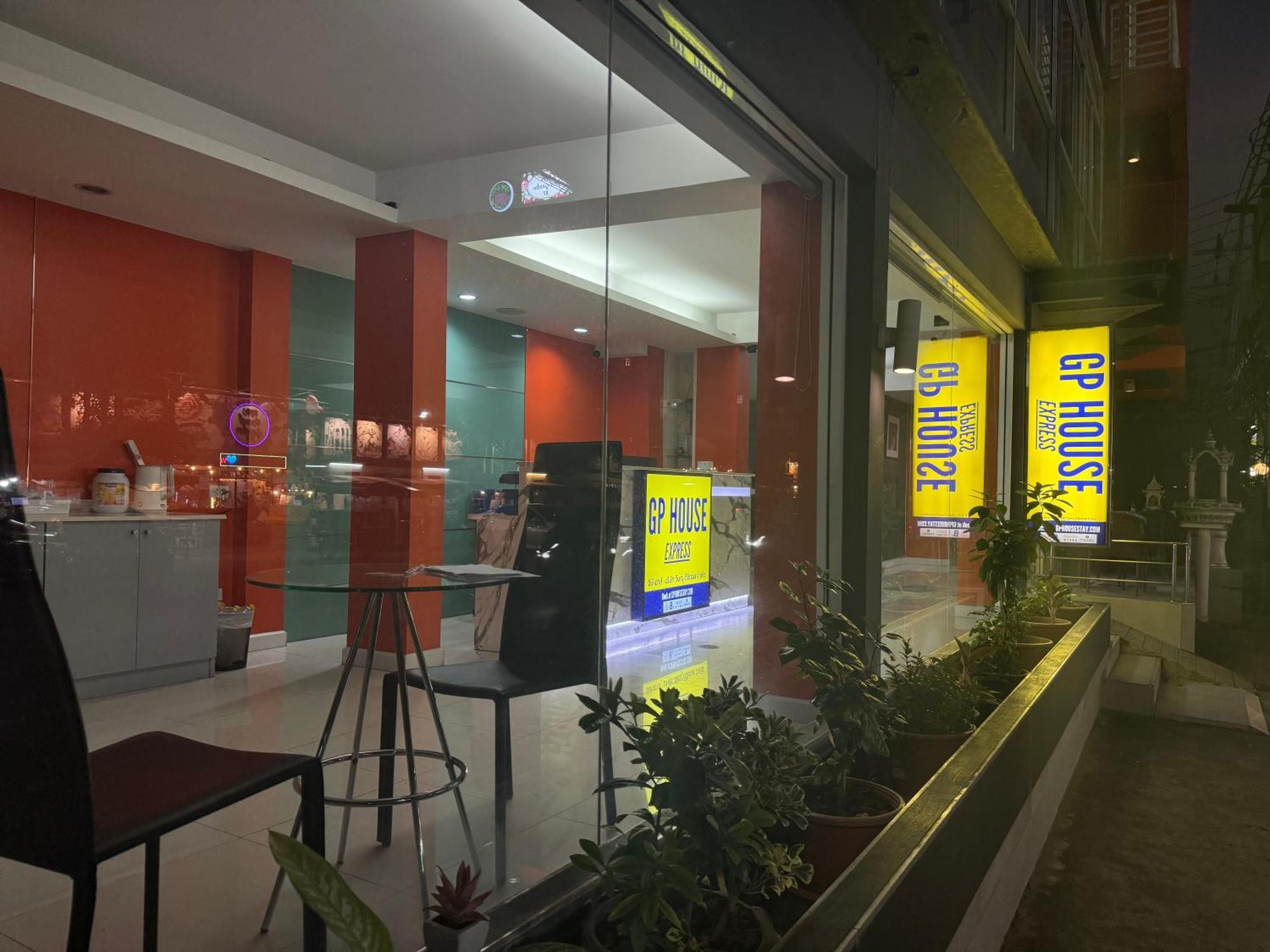 Gp House Express Sukhumvit 81 Hotel Банкок Екстериор снимка