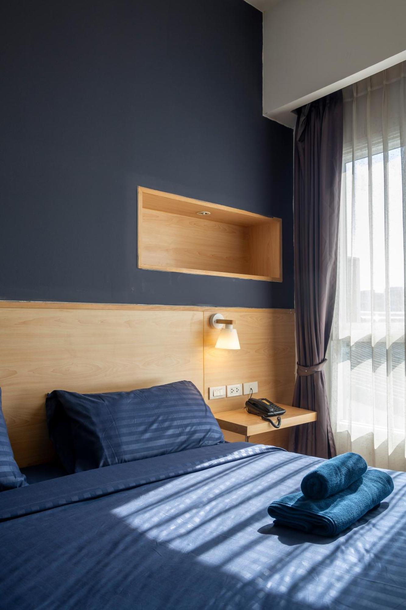 Gp House Express Sukhumvit 81 Hotel Банкок Екстериор снимка